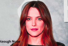Riley Keough Nude